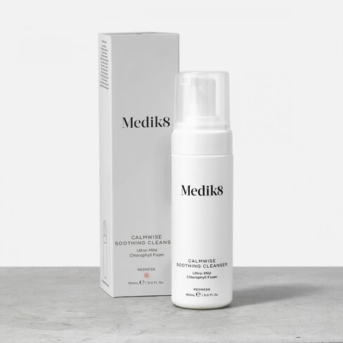 Medik8 CALMWISE SOOTHING CLEANSER™