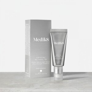 Medik8 CRYSTAL RETINAL 10™ SieroSanto